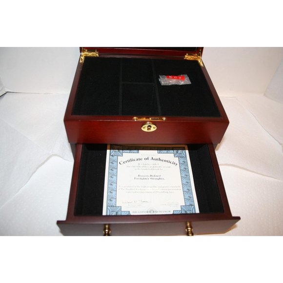 The Bradford Exchange Accents Bradford Exchange Bravery Defined